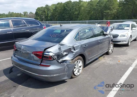 2017 Volkswagen Passat 1.8T S z USA, uszkodzony, nr VIN 1VWAT7A34HC019686